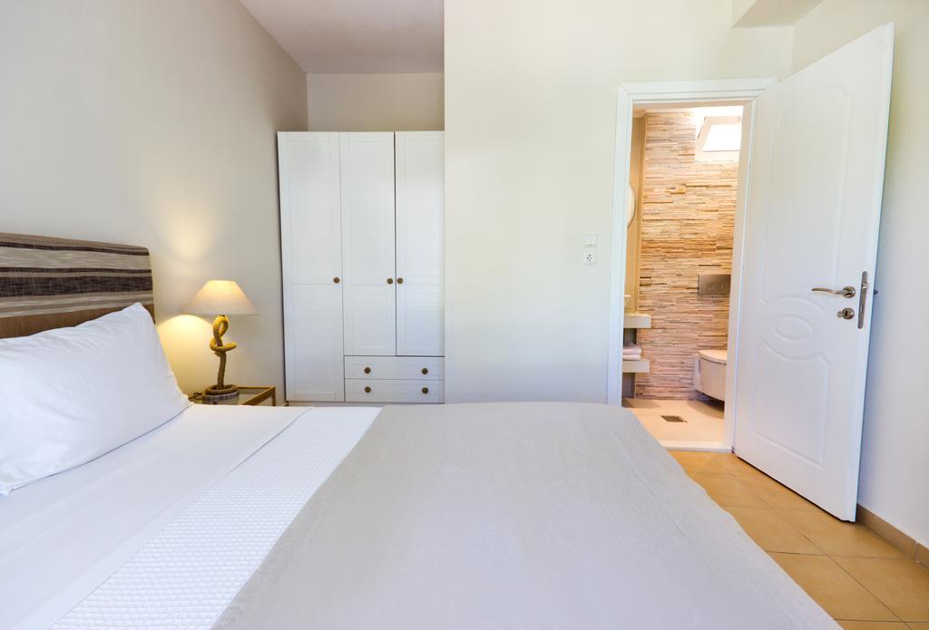 Thassian Villas Limenas  Pokoj fotografie